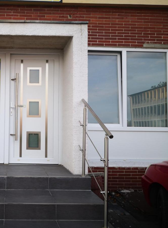 Warburg, Fewo "Sweet Home" 2,5 Zi- Eg-Separater Eingang - Parkplatz - Terasse- Komfortabel,Renoviert Buitenkant foto