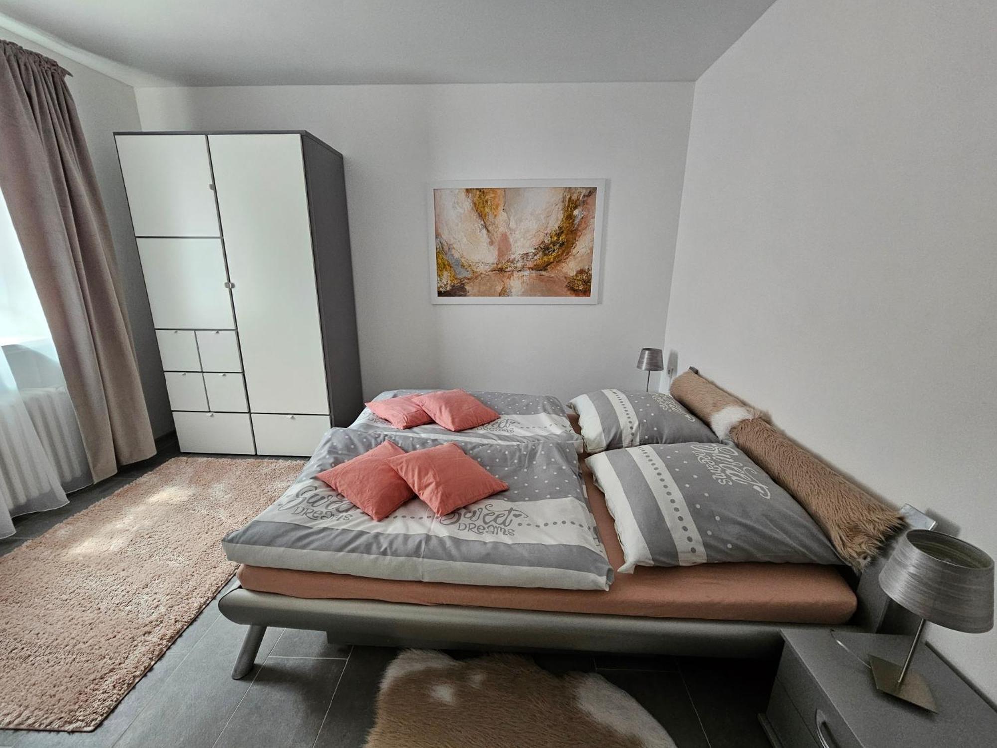 Warburg, Fewo "Sweet Home" 2,5 Zi- Eg-Separater Eingang - Parkplatz - Terasse- Komfortabel,Renoviert Buitenkant foto